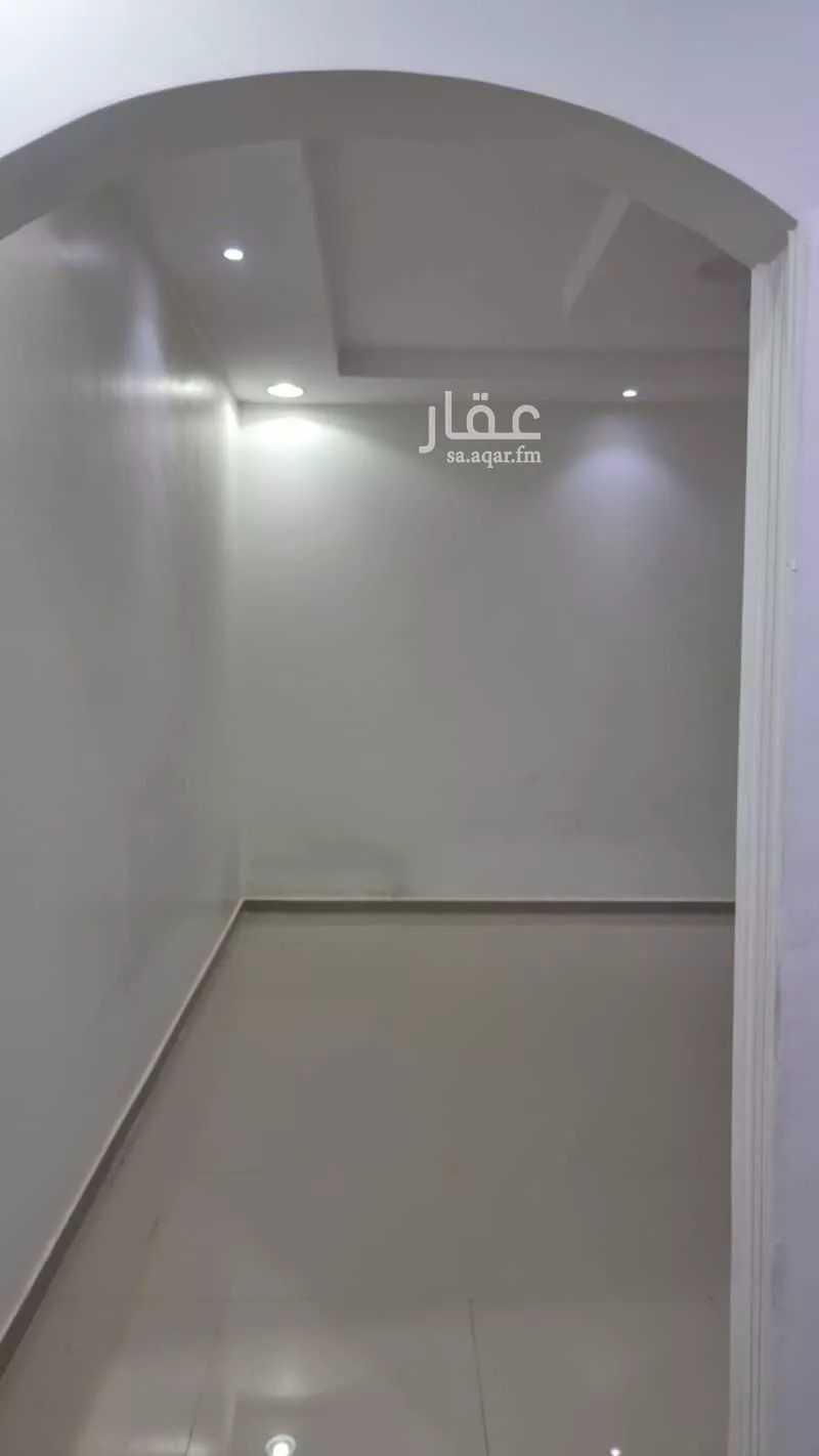 شقة 3 غرف في الرمال 3