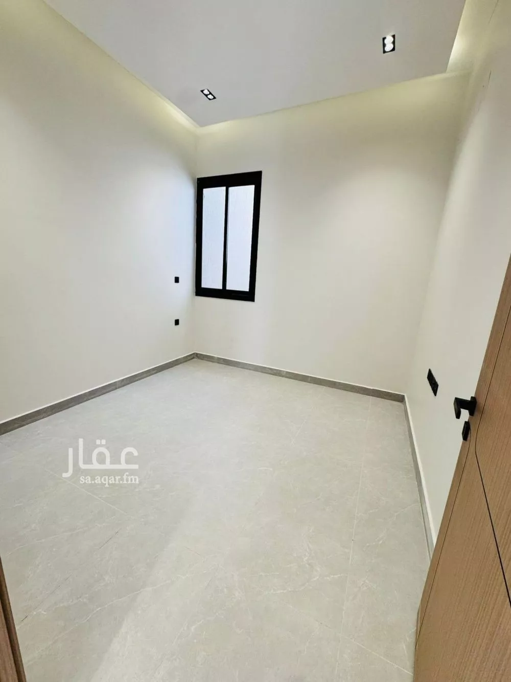 دور 4 غرف في الملك فيصل 12