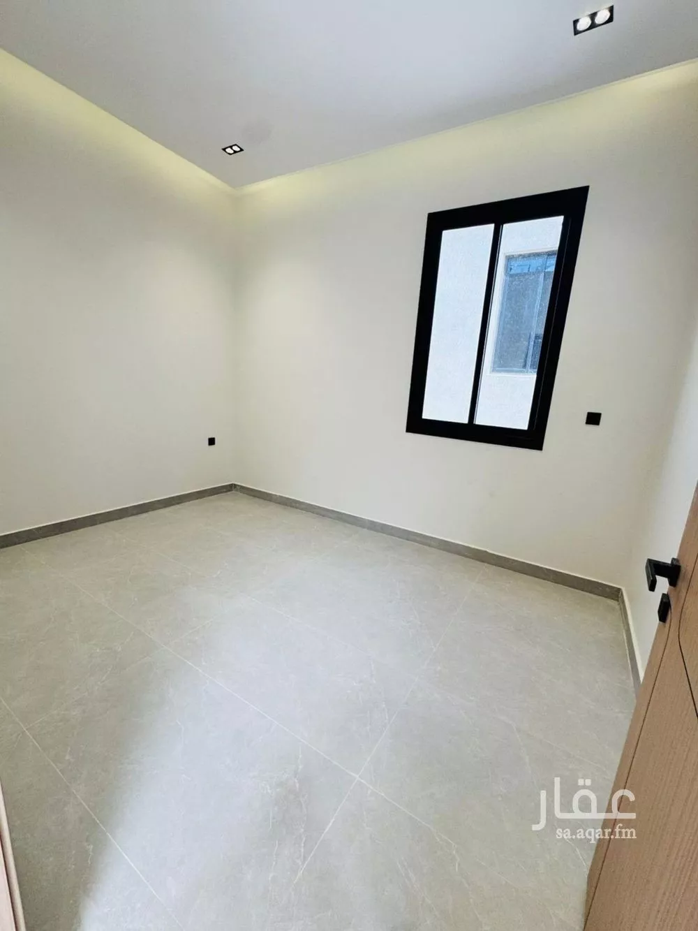 دور 4 غرف في الملك فيصل 7