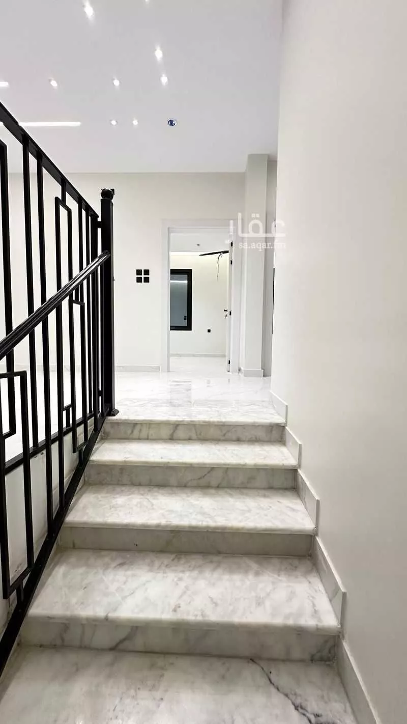 فيلا 10 غرف في الرمانة 12