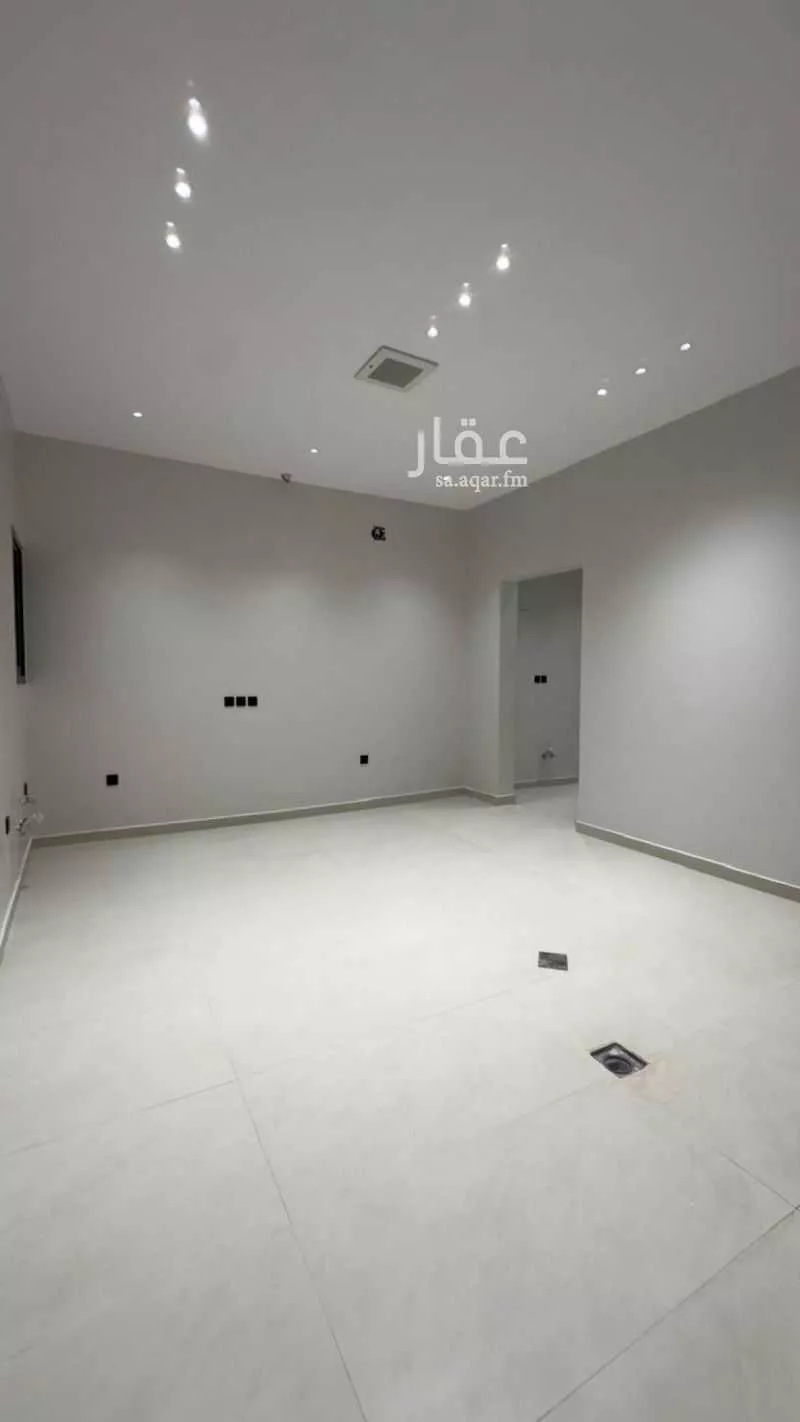 دور 6 غرف في طيبة 10