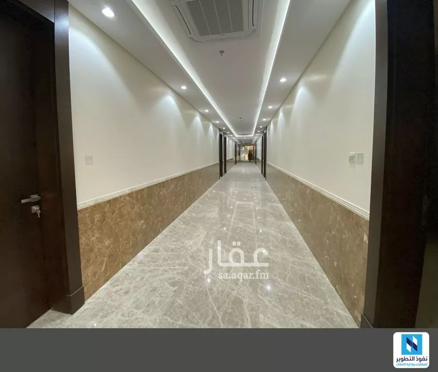 عمارة 2117 م² في الملقا 5