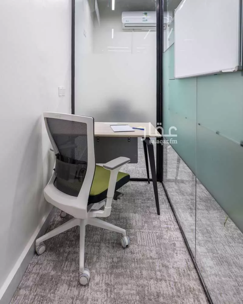 مكتب 785 م² في التعاون 11