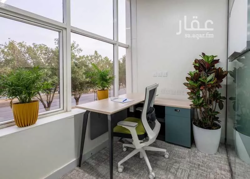 مكتب 785 م² في التعاون 4