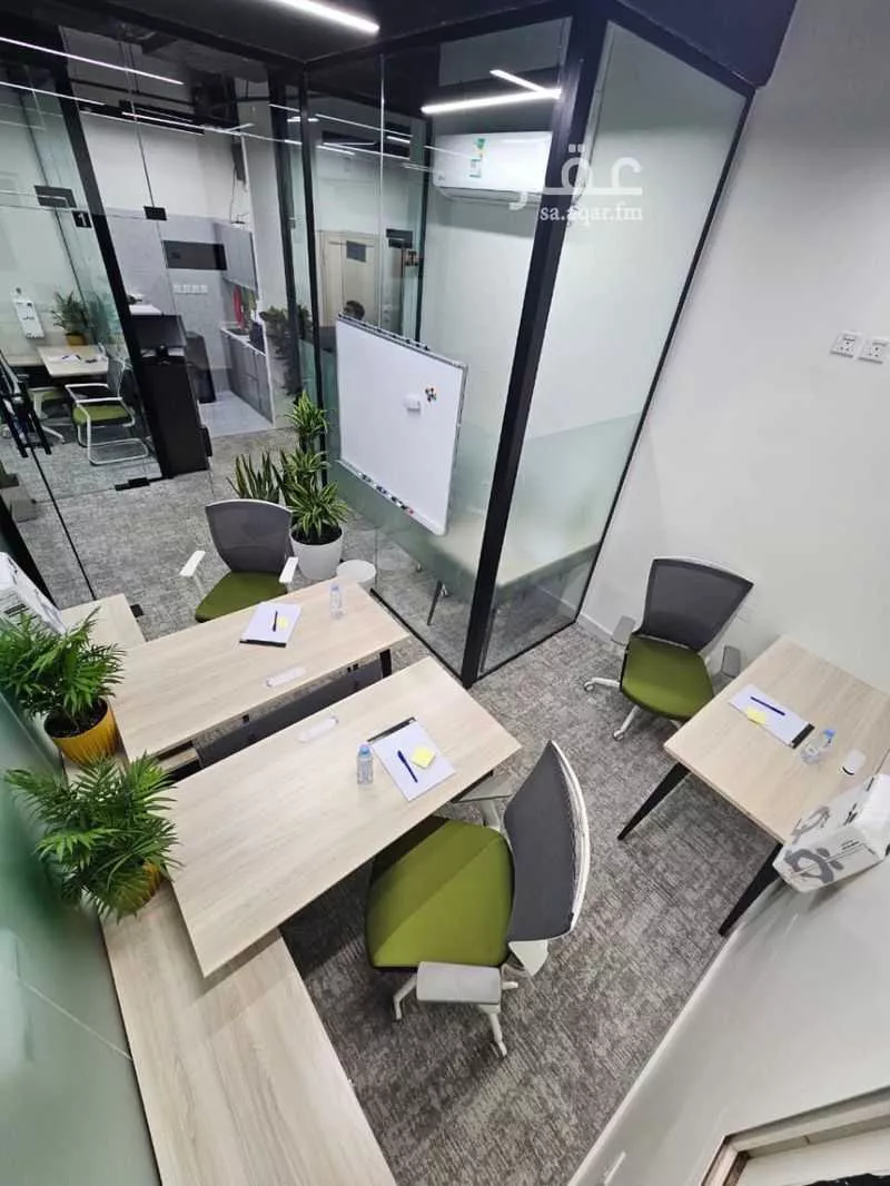 مكتب 785 م² في التعاون 10