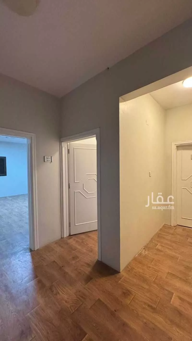 مكتب 980 م² في الواحة 7