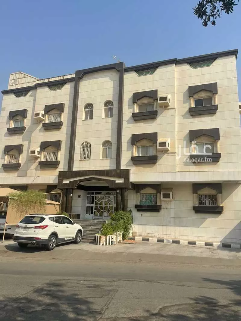 عمارة 883 م² في الروابي 7