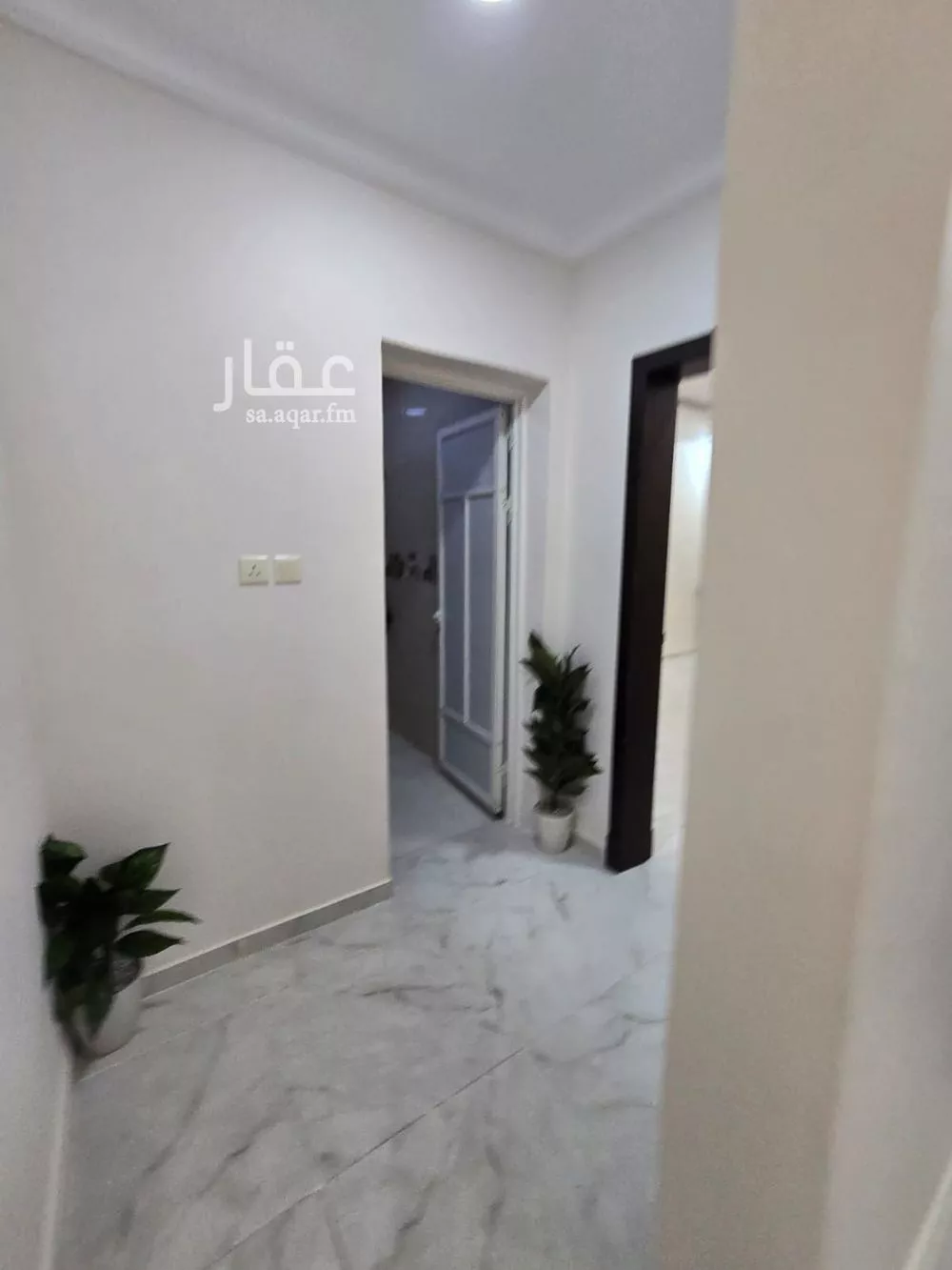 فيلا 6 غرف في ضاحية الملك فهد 17