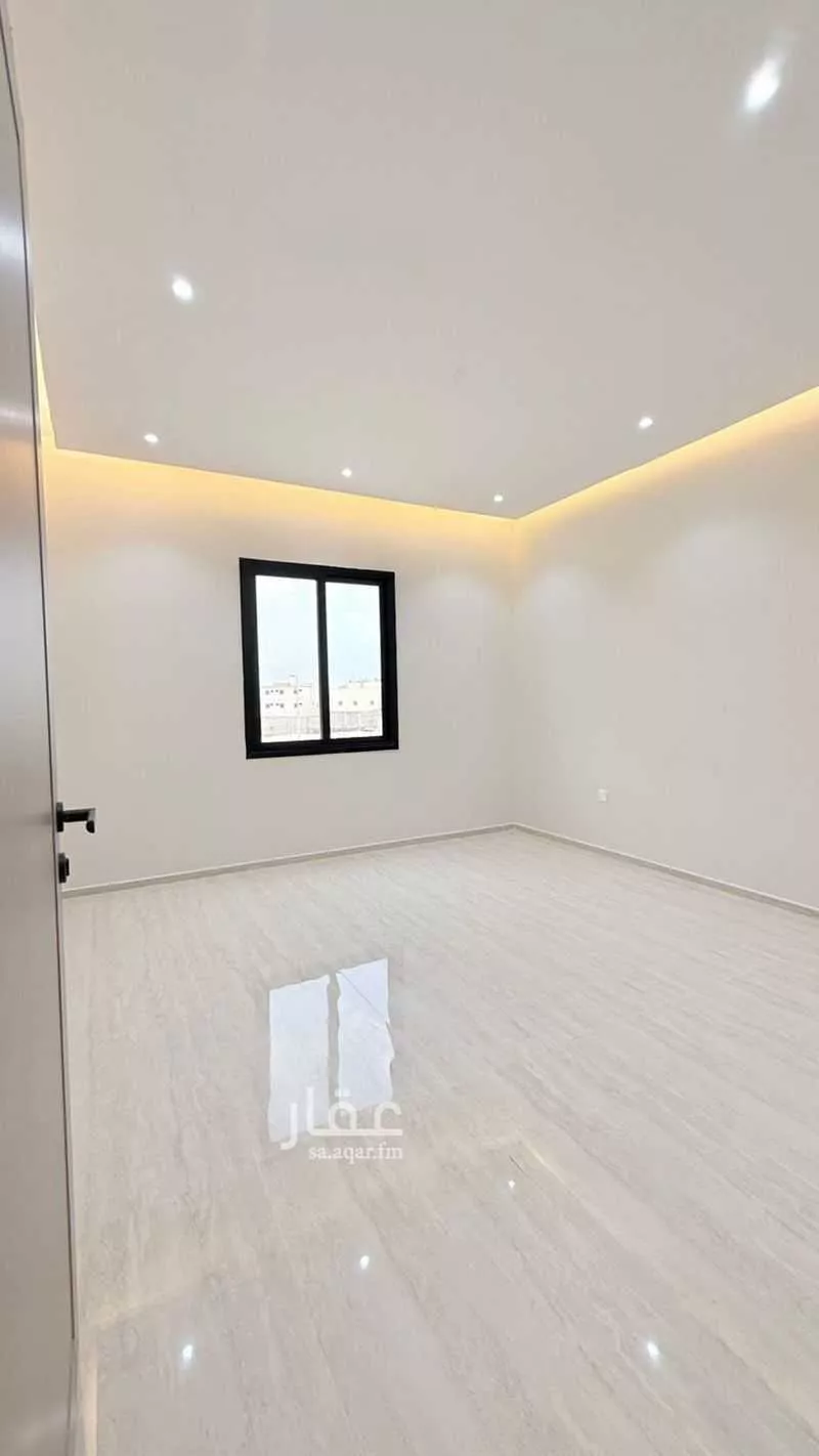 فيلا 7 غرف في ضاحية الملك فهد 12