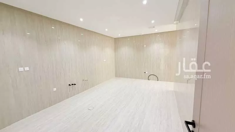 فيلا 7 غرف في ضاحية الملك فهد 18