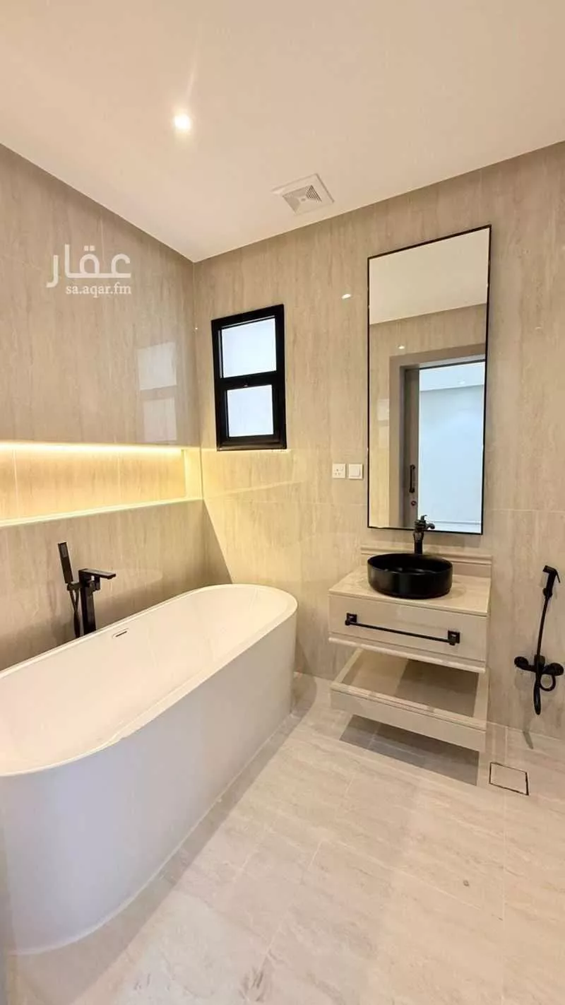 فيلا 7 غرف في ضاحية الملك فهد 19