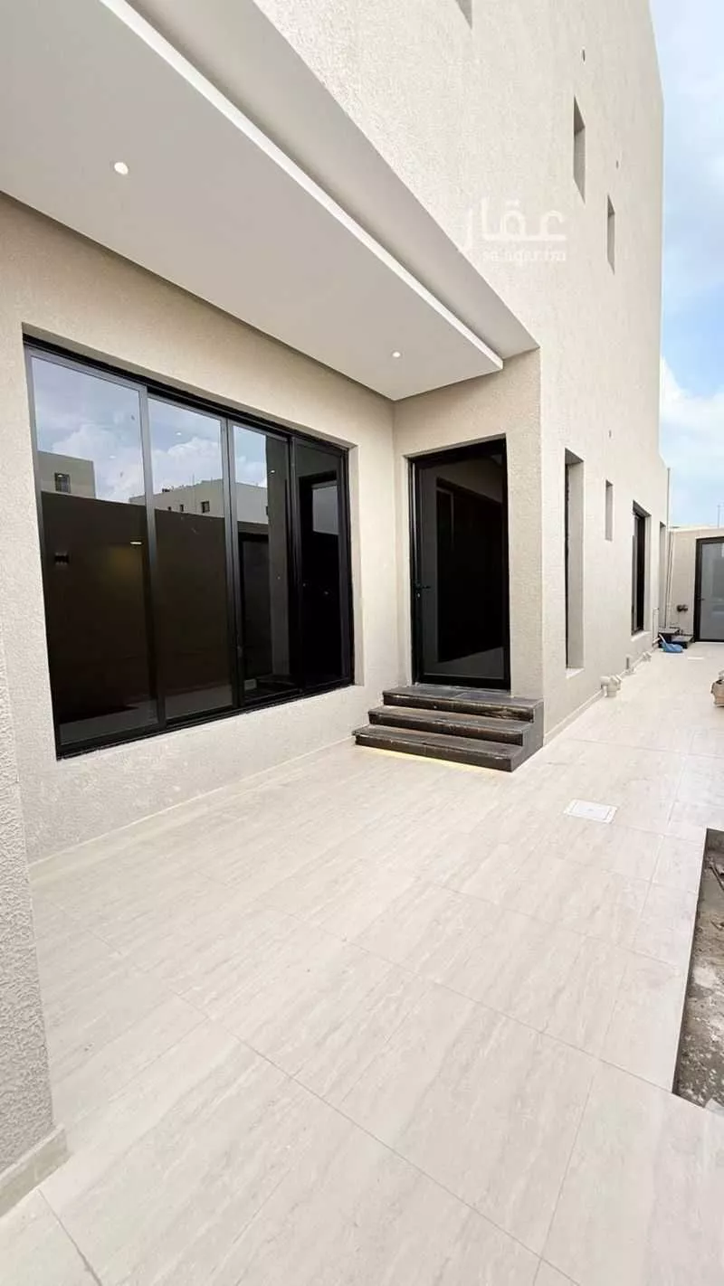 فيلا 7 غرف في ضاحية الملك فهد 8