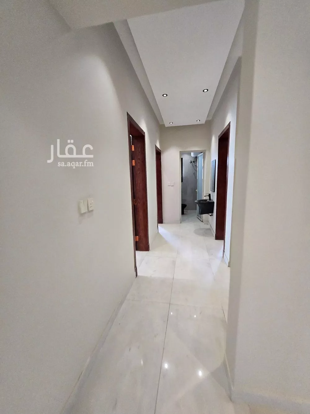 شقة 4 غرف في الحمرا 11