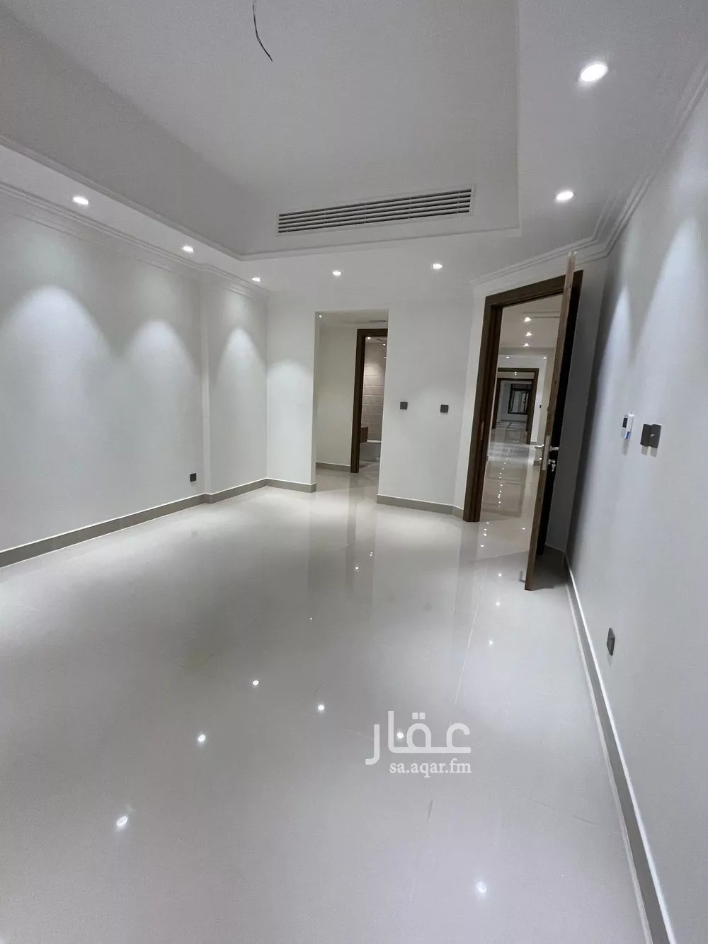 شقة 5 غرف في البندرية 10