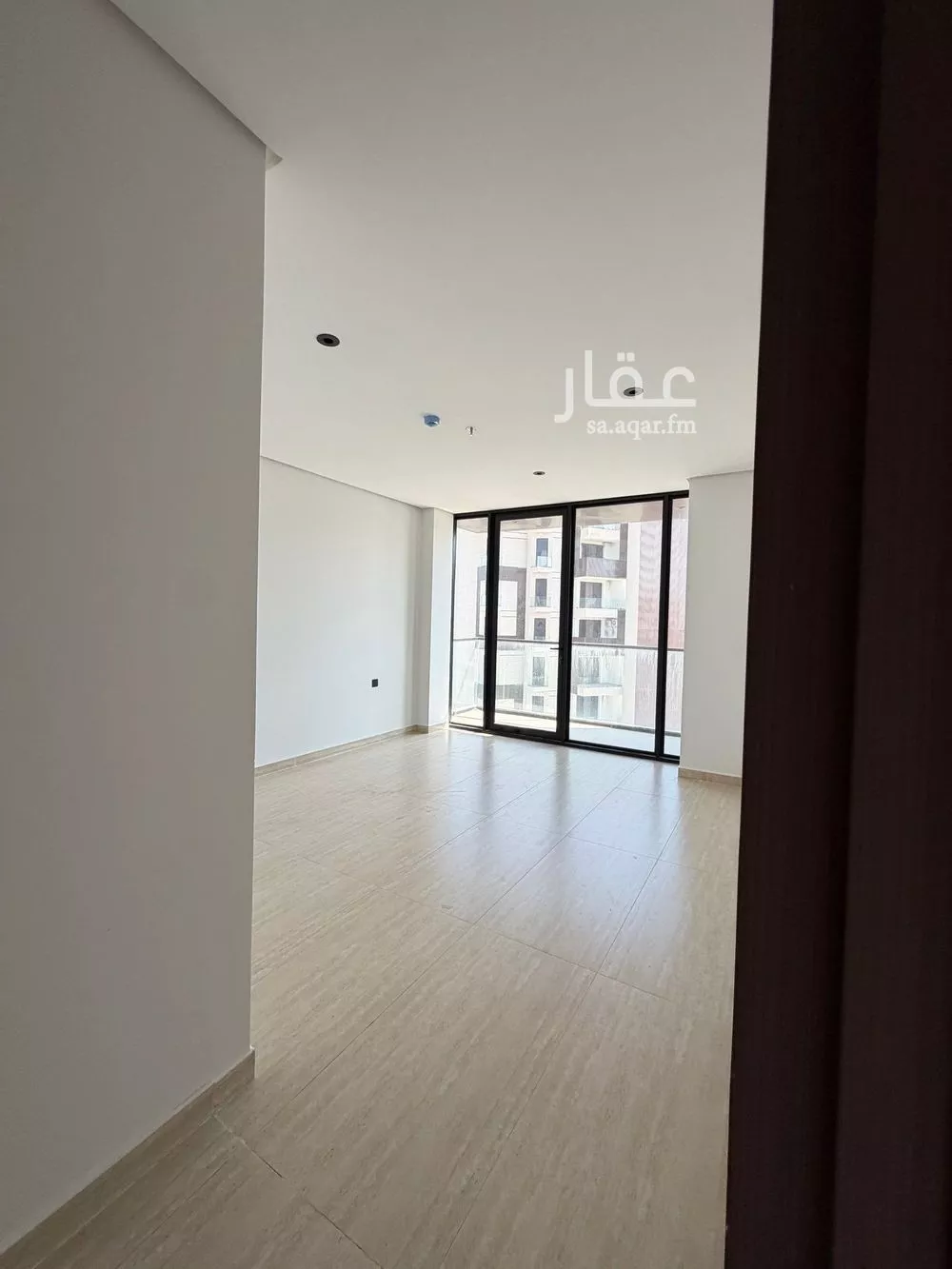 شقة 3 غرف في الخور 5