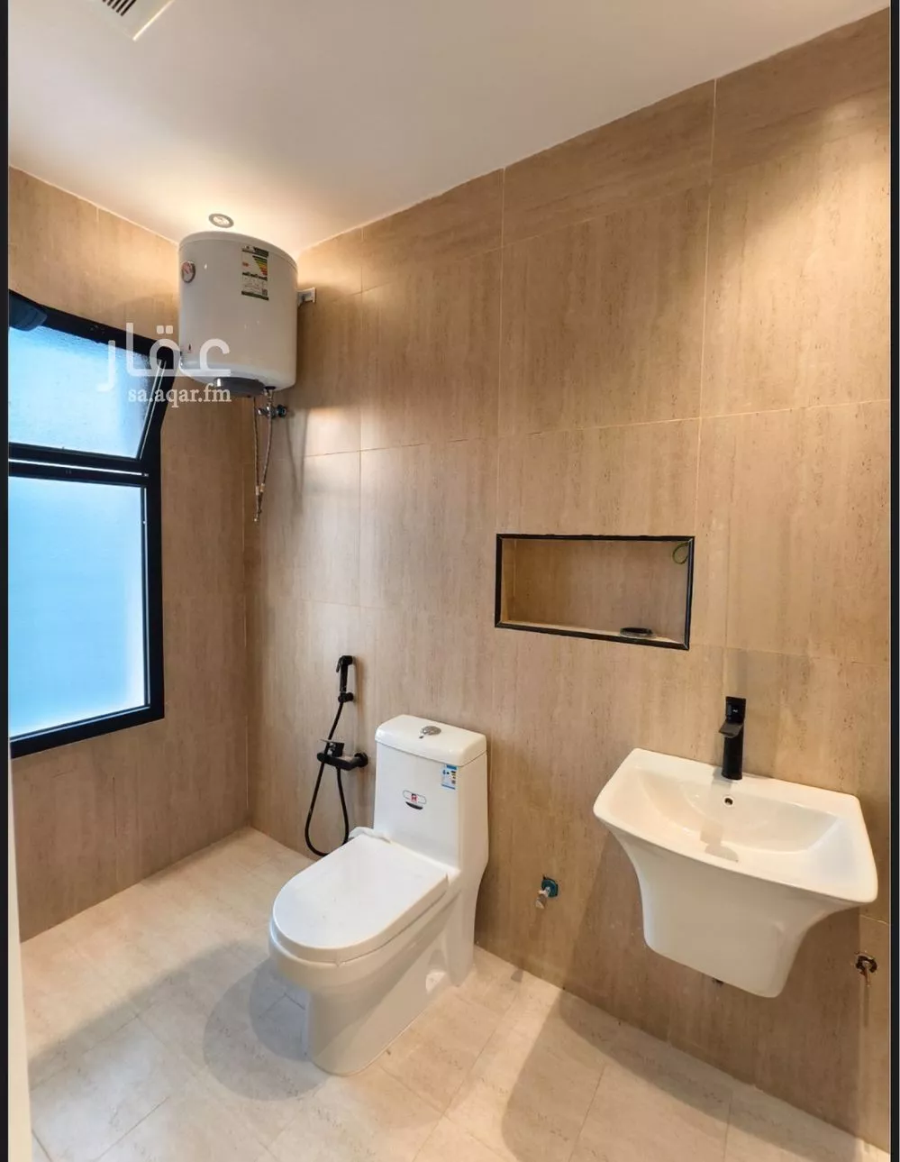 1 bedroom apartment in Al Qairawan 4