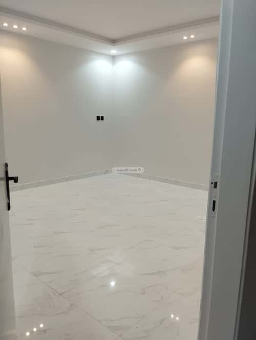 1 bedroom apartment in Al Maizilah 6