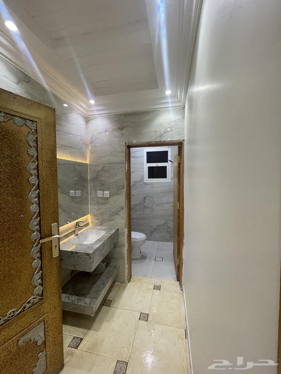 4 bedroom apartment in Dhahrat Laban 4