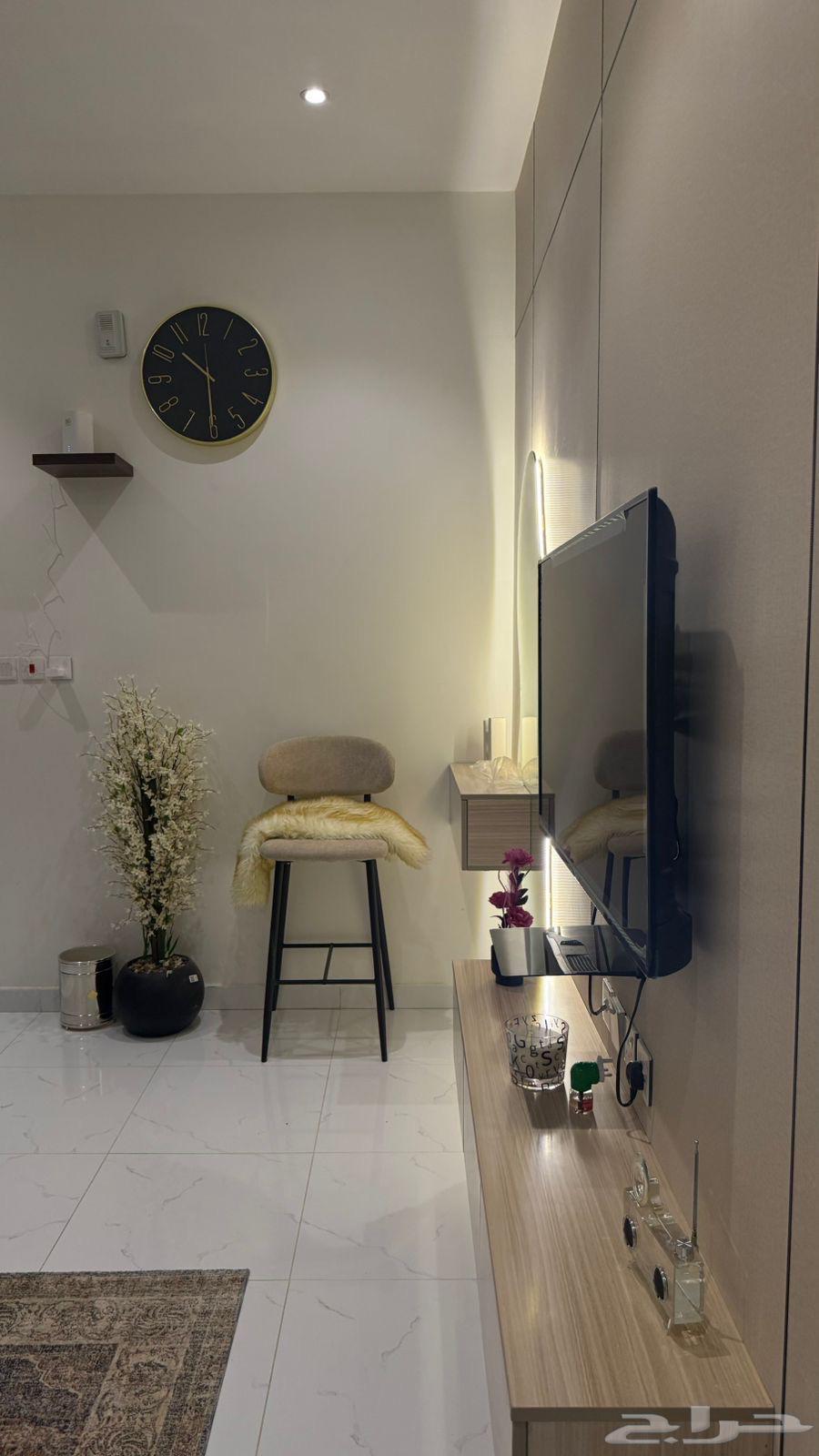 2 bedroom apartment in Dhahrat Laban 8