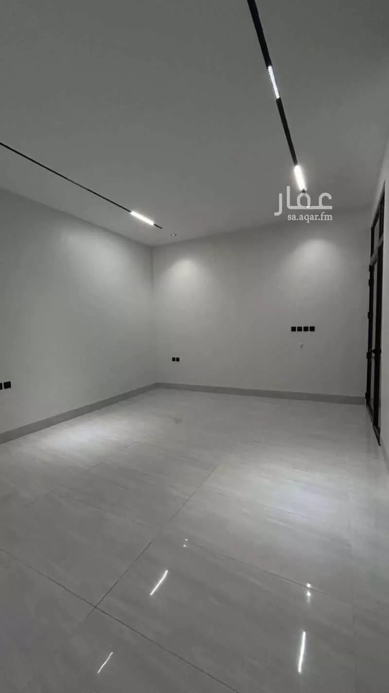 4 bedroom floor in Al Janadriyah 6