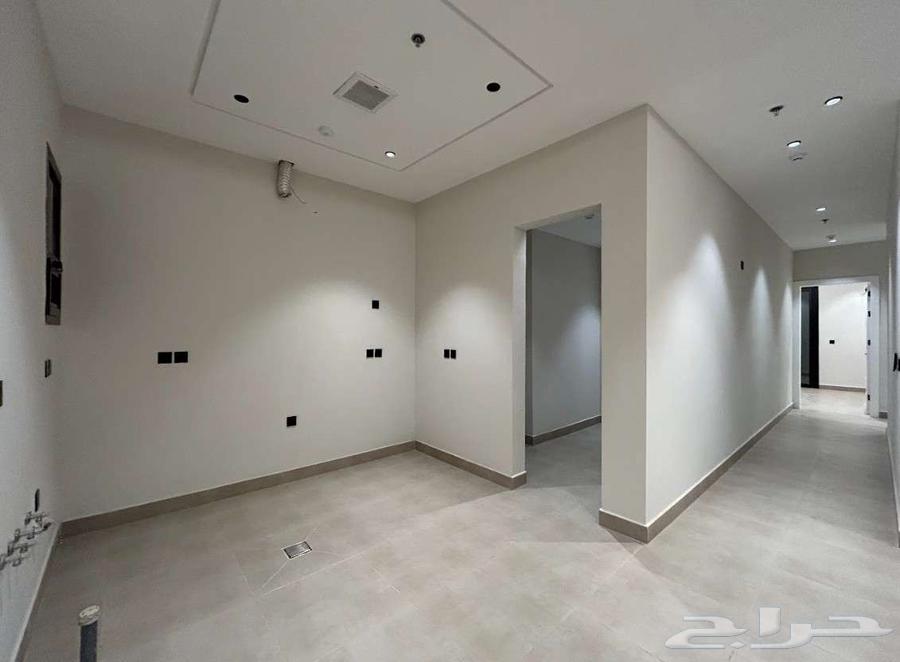 شقة 3 غرف في العارض 4