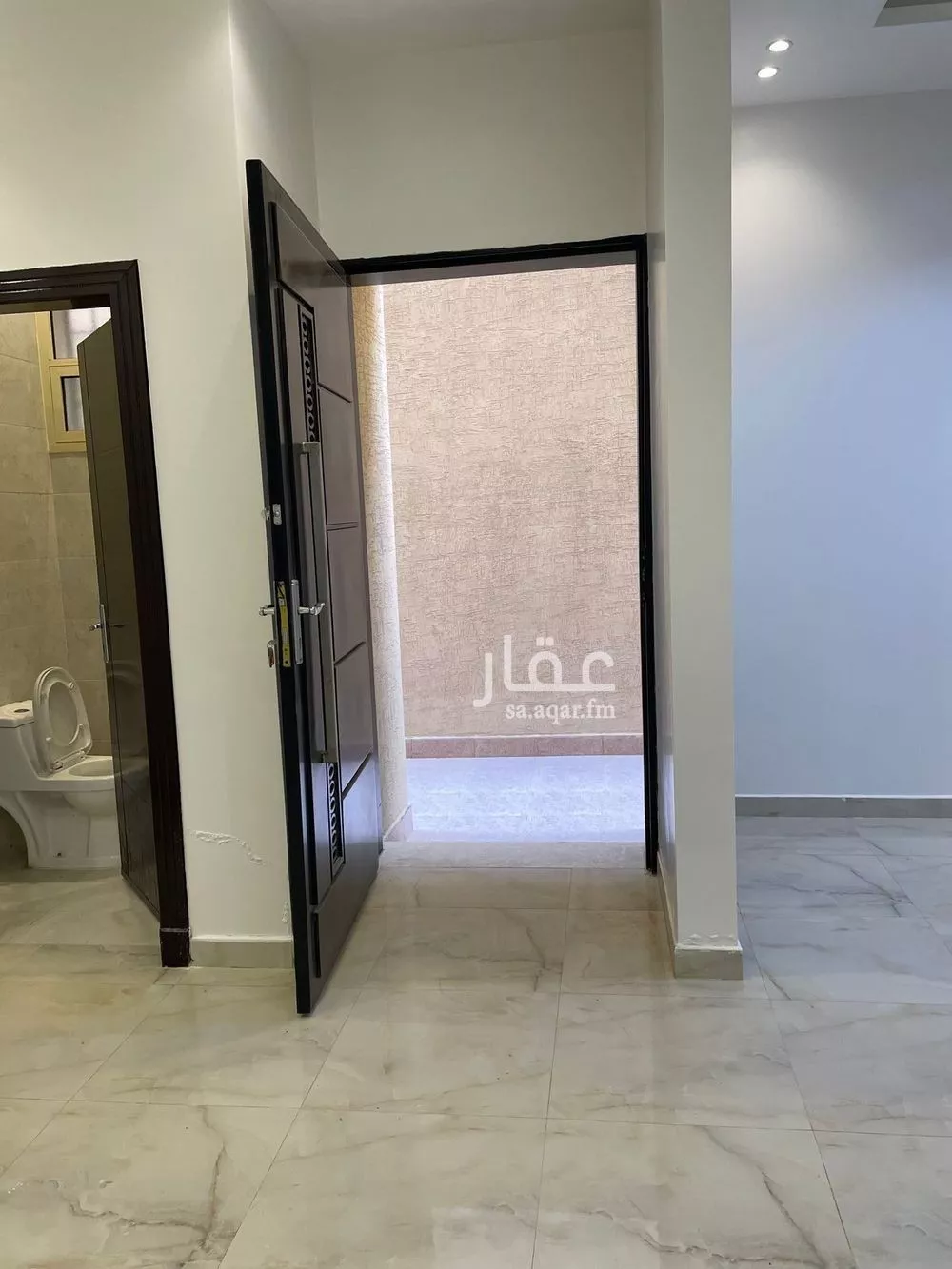 6 bedroom floor in Al Narjis 3