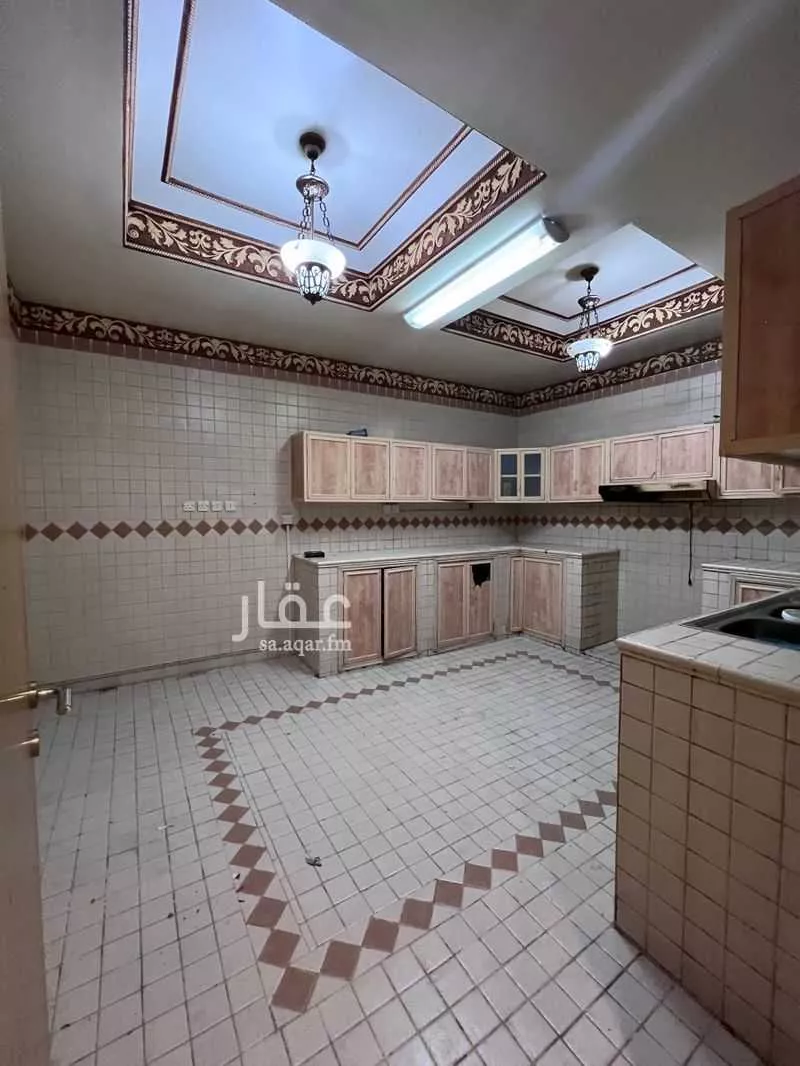 دور 4 غرف في الروابي 6