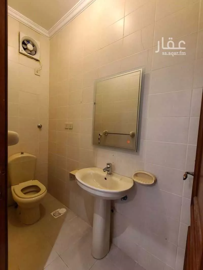 شقة 5 غرف في الروضة 2