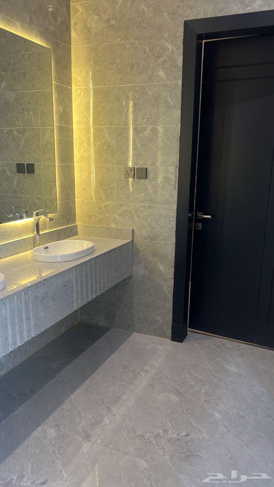 فيلا 6 غرف في الجنادرية 5