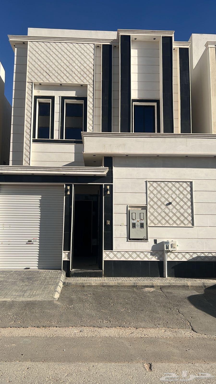 فيلا 6 غرف في الجنادرية 8