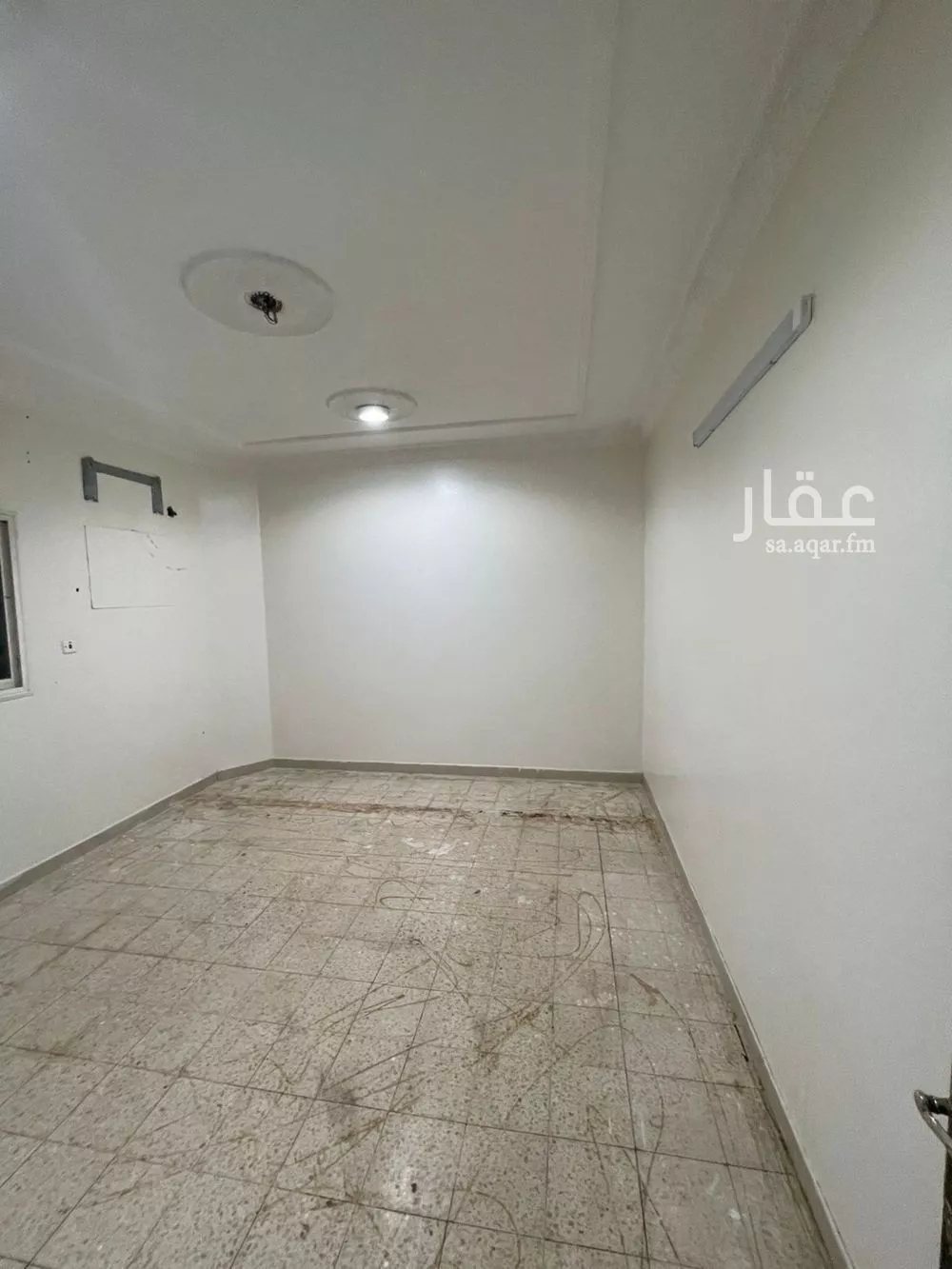4 bedroom floor in Al Yarmouk 9