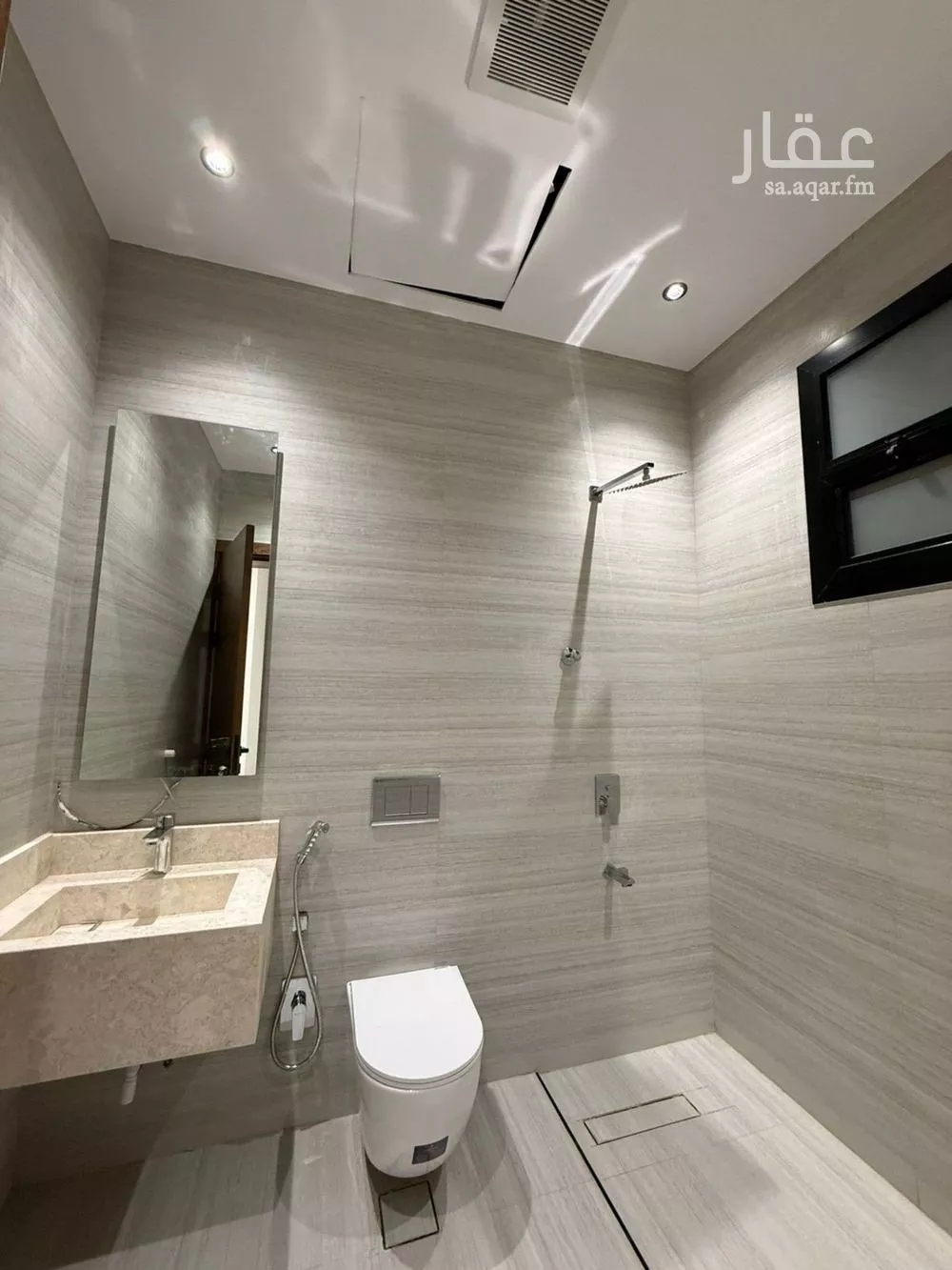 فيلا 6 غرف في المهدية 12