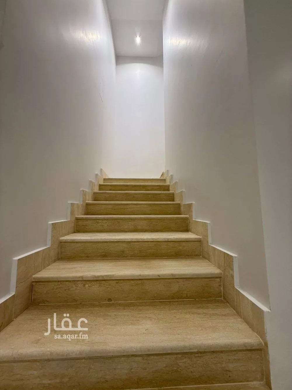 فيلا 6 غرف في المهدية 3