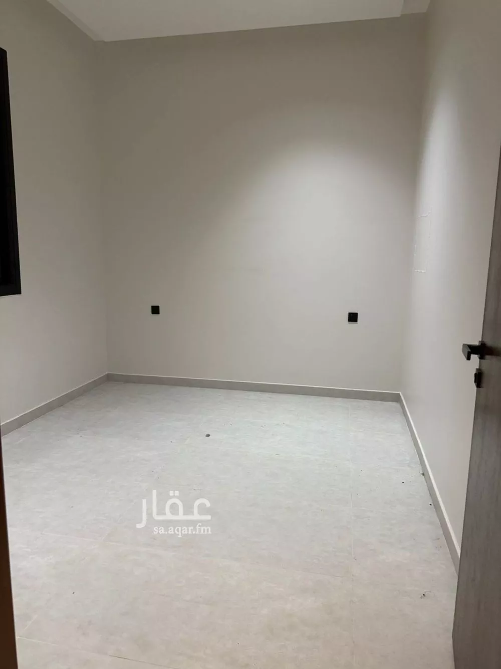 4 bedroom apartment in Dhahrat Namar 10