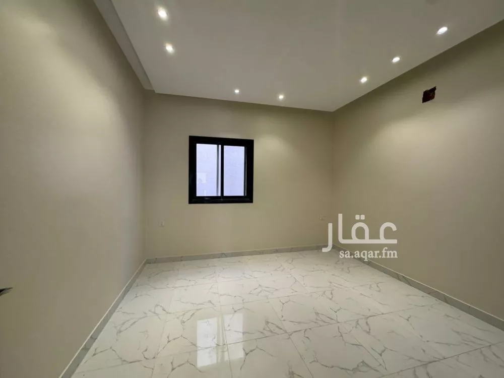 4 bedroom villa in Al Aridh 13