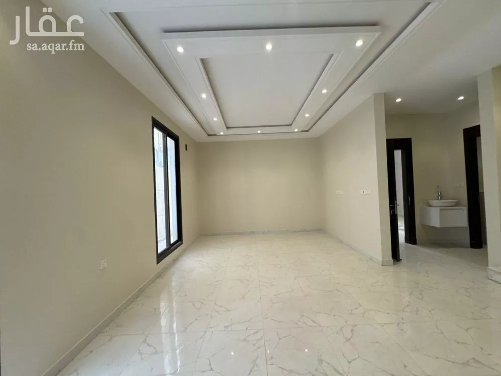 4 bedroom villa in Al Aridh 14