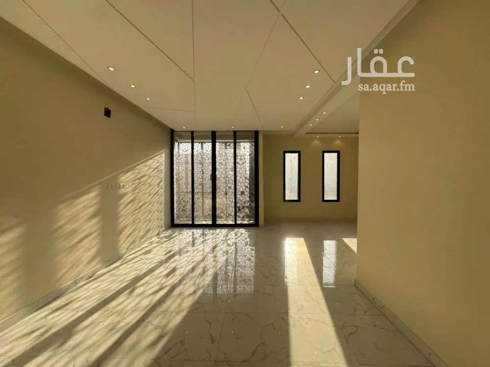 4 bedroom villa in Al Aridh 18