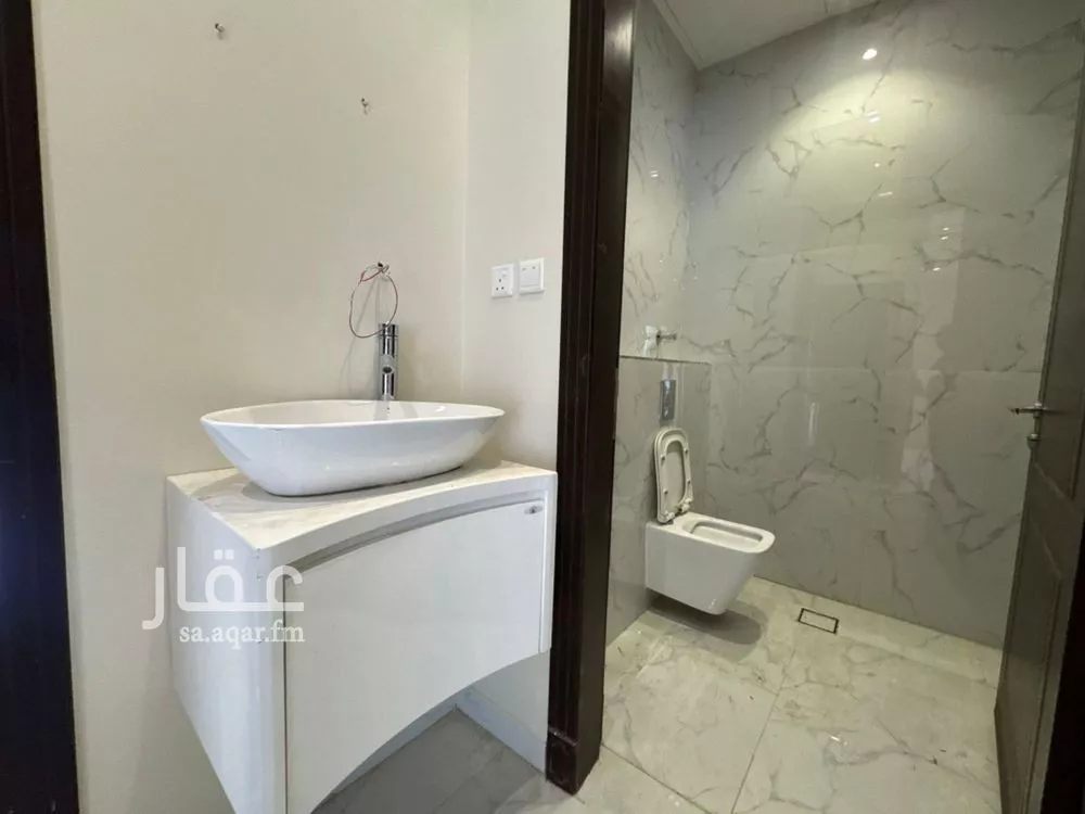 4 bedroom villa in Al Aridh 8