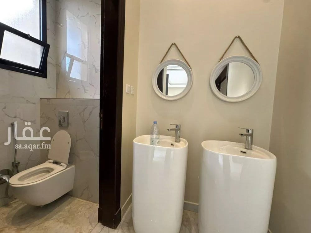 4 bedroom villa in Al Aridh 9