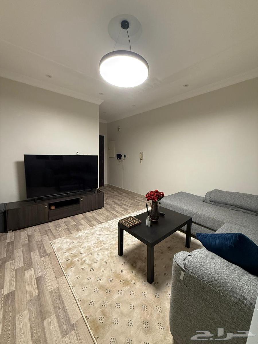 شقة  في الواحة 4