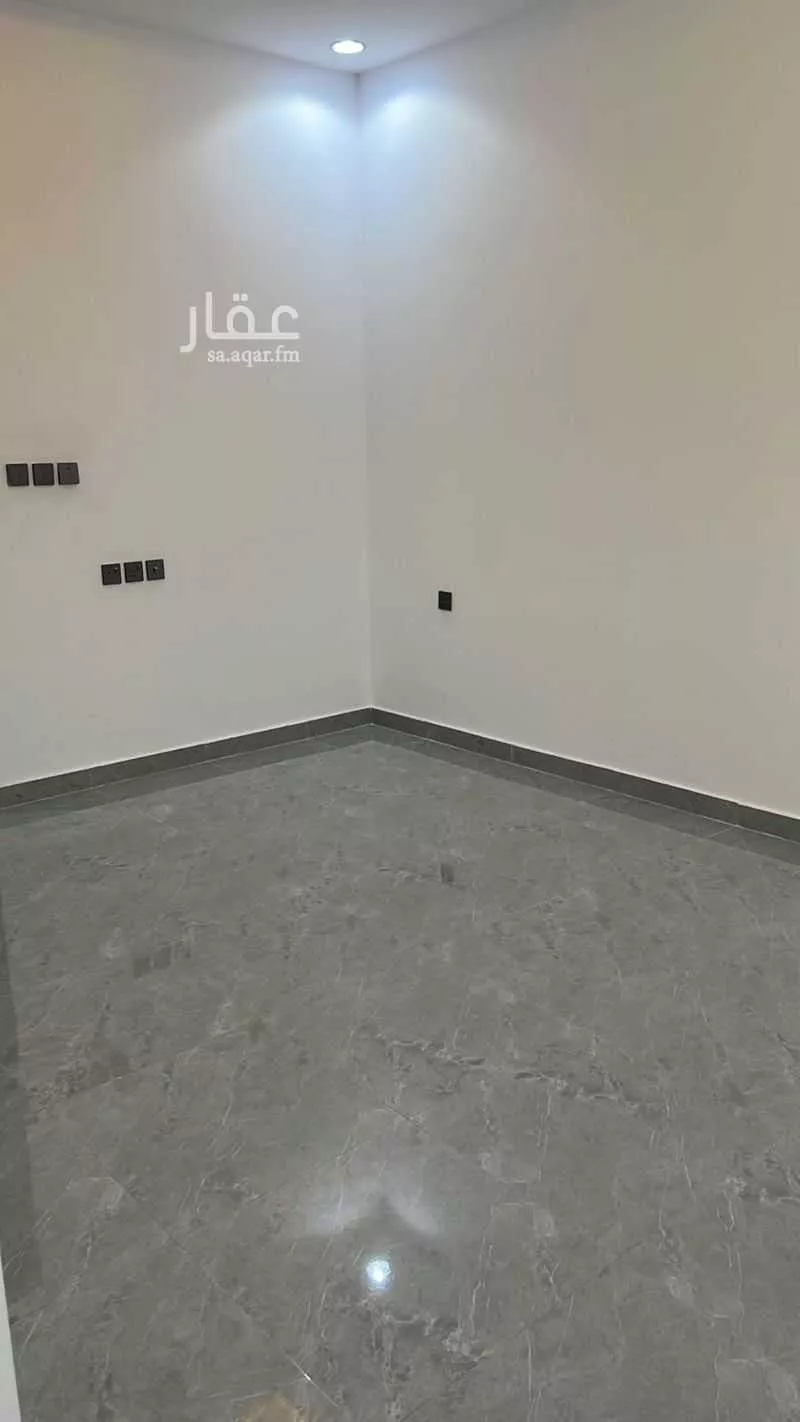 6 bedroom villa in Al Janadriyah 4