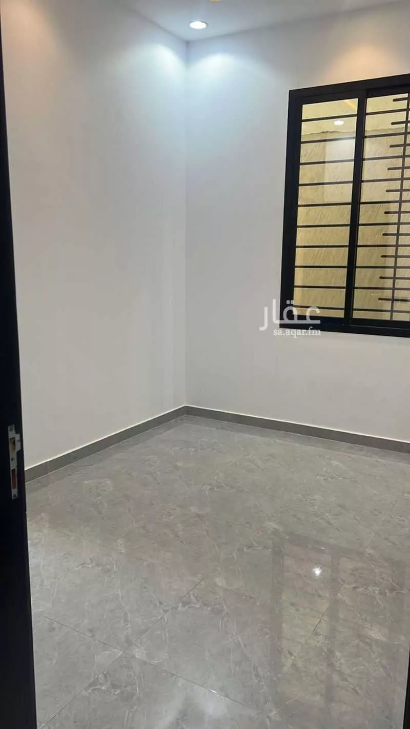 6 bedroom villa in Al Janadriyah 5