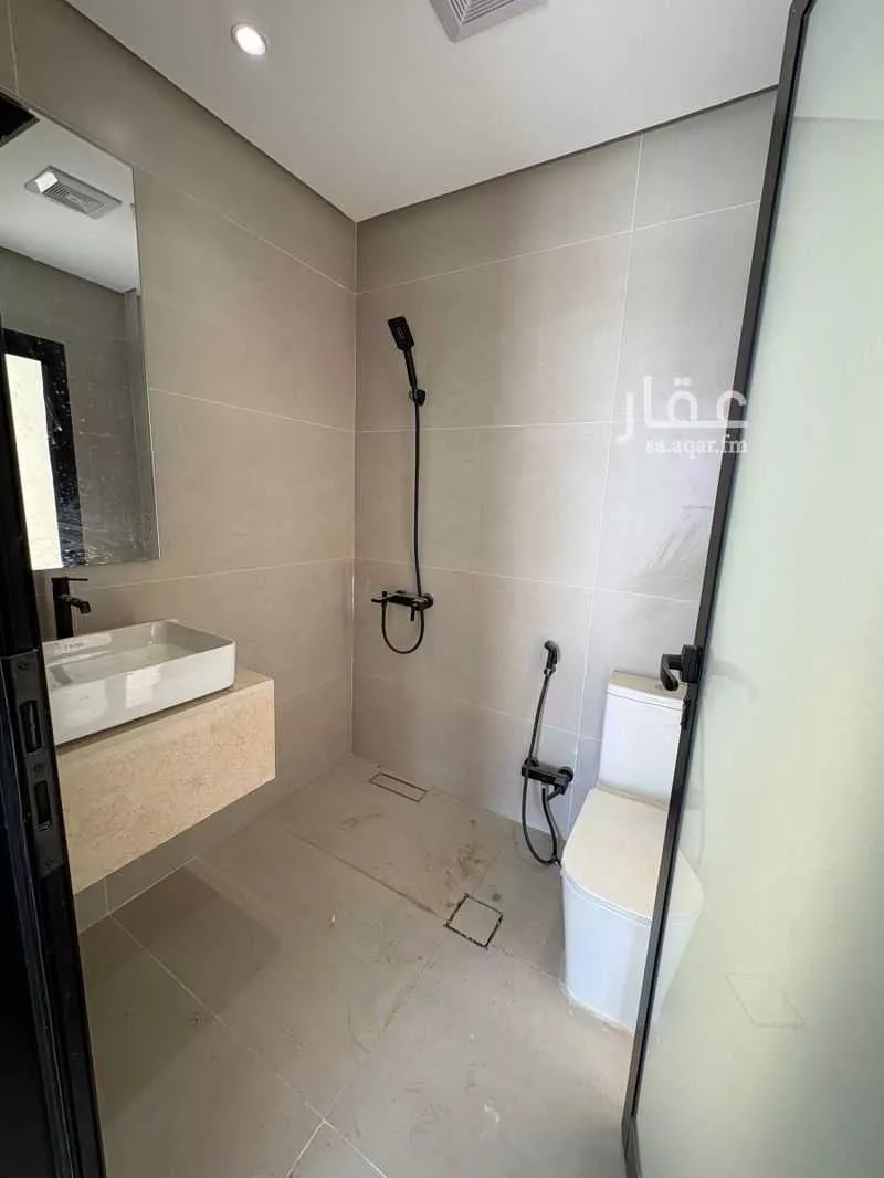 فيلا 3 غرف في الشرق 3