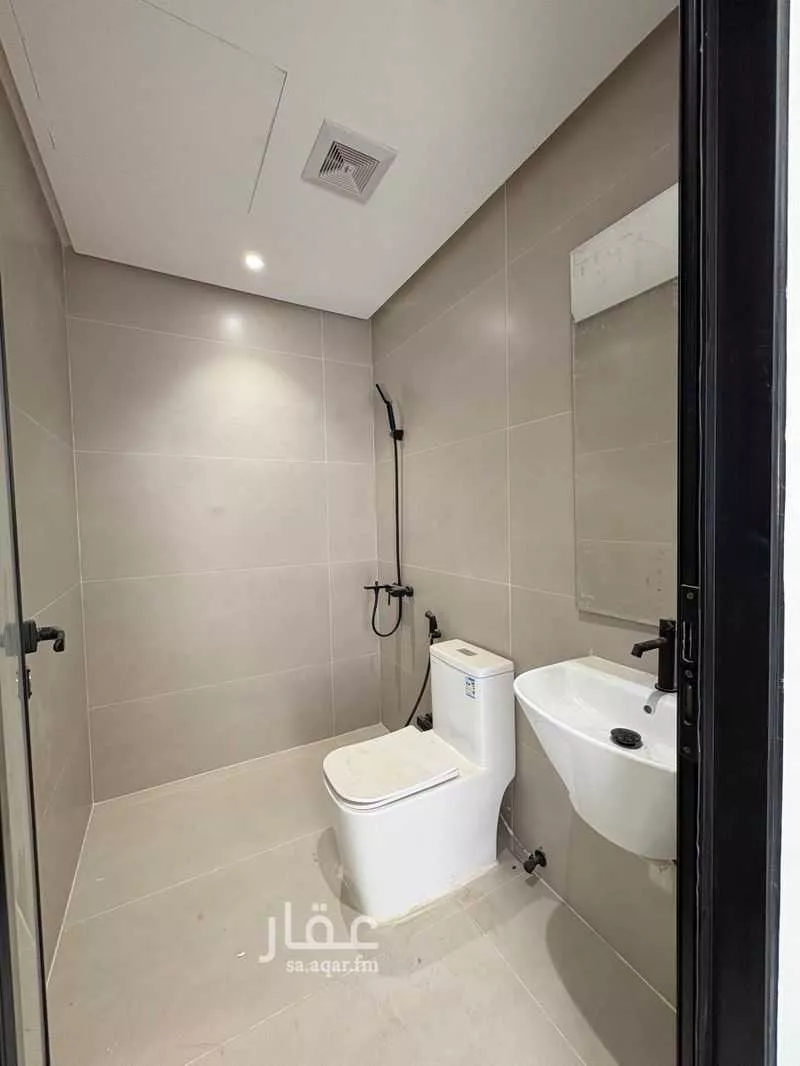 فيلا 3 غرف في الشرق 7