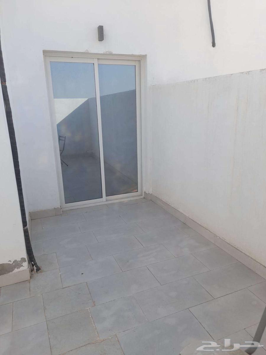3 bedroom villa in Al Buhayrat 12