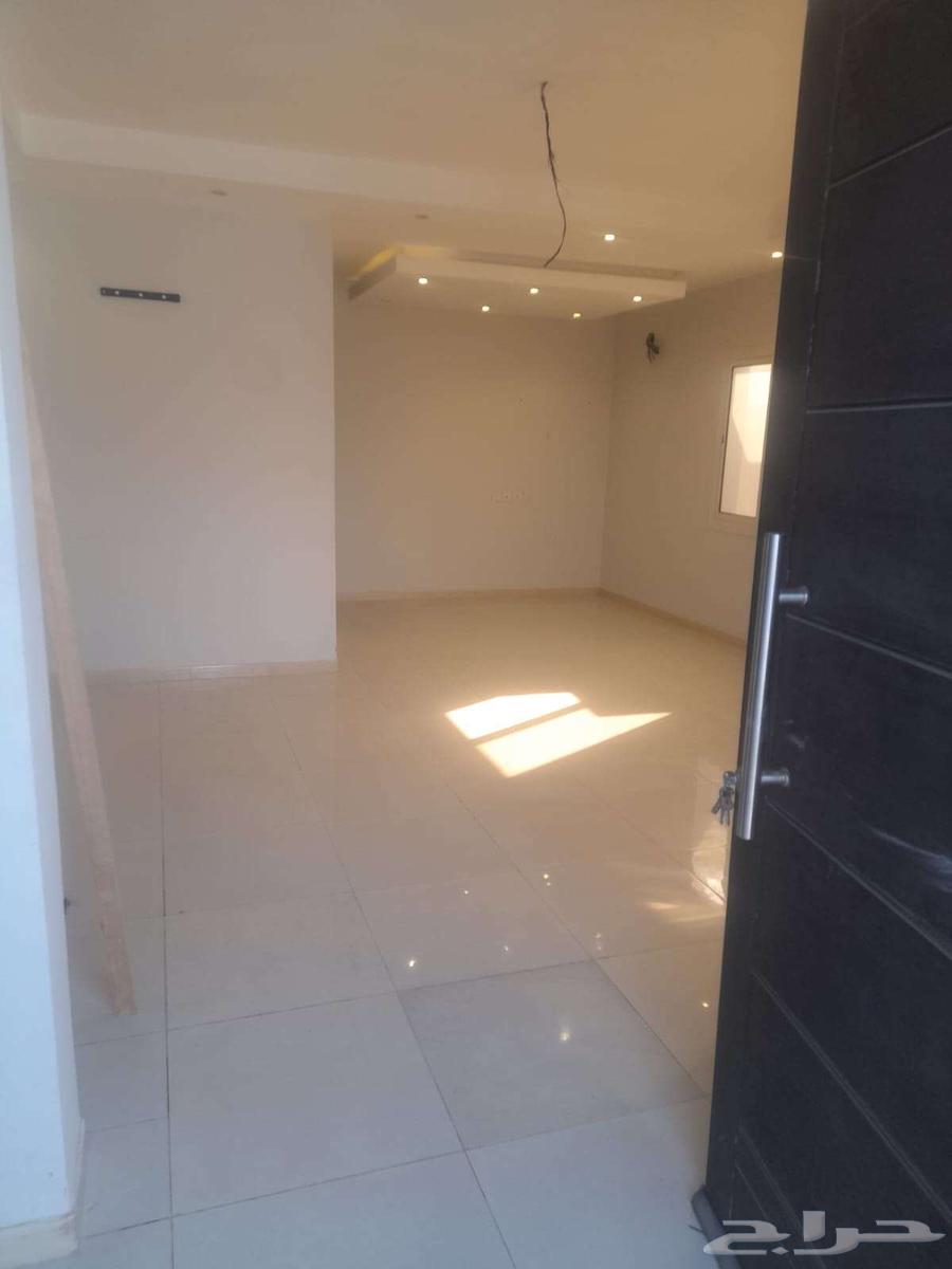 3 bedroom villa in Al Buhayrat 6