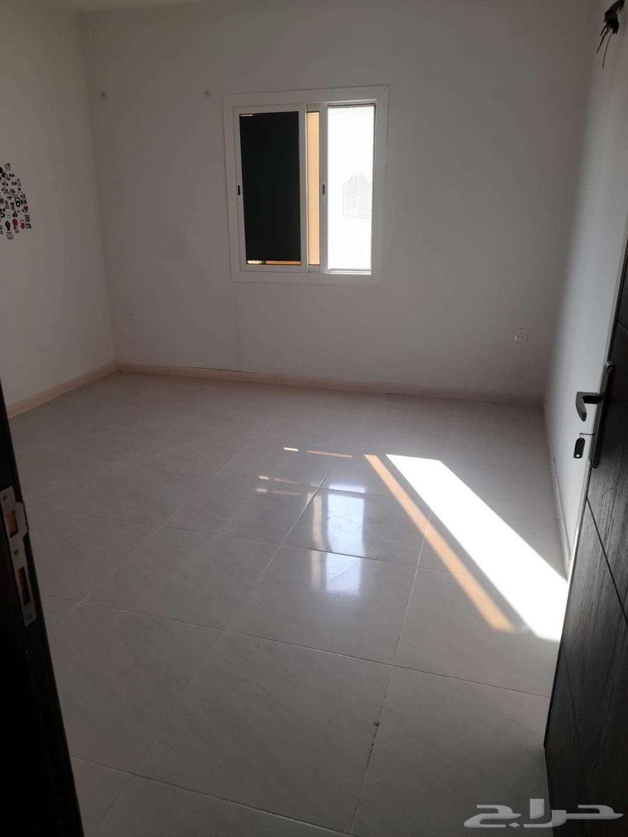 3 bedroom villa in Al Buhayrat 8