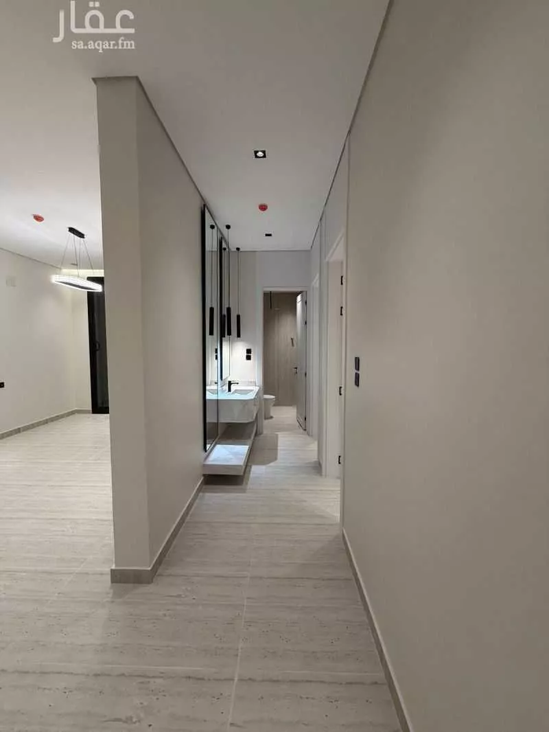 شقة 4 غرف في عكاظ 6