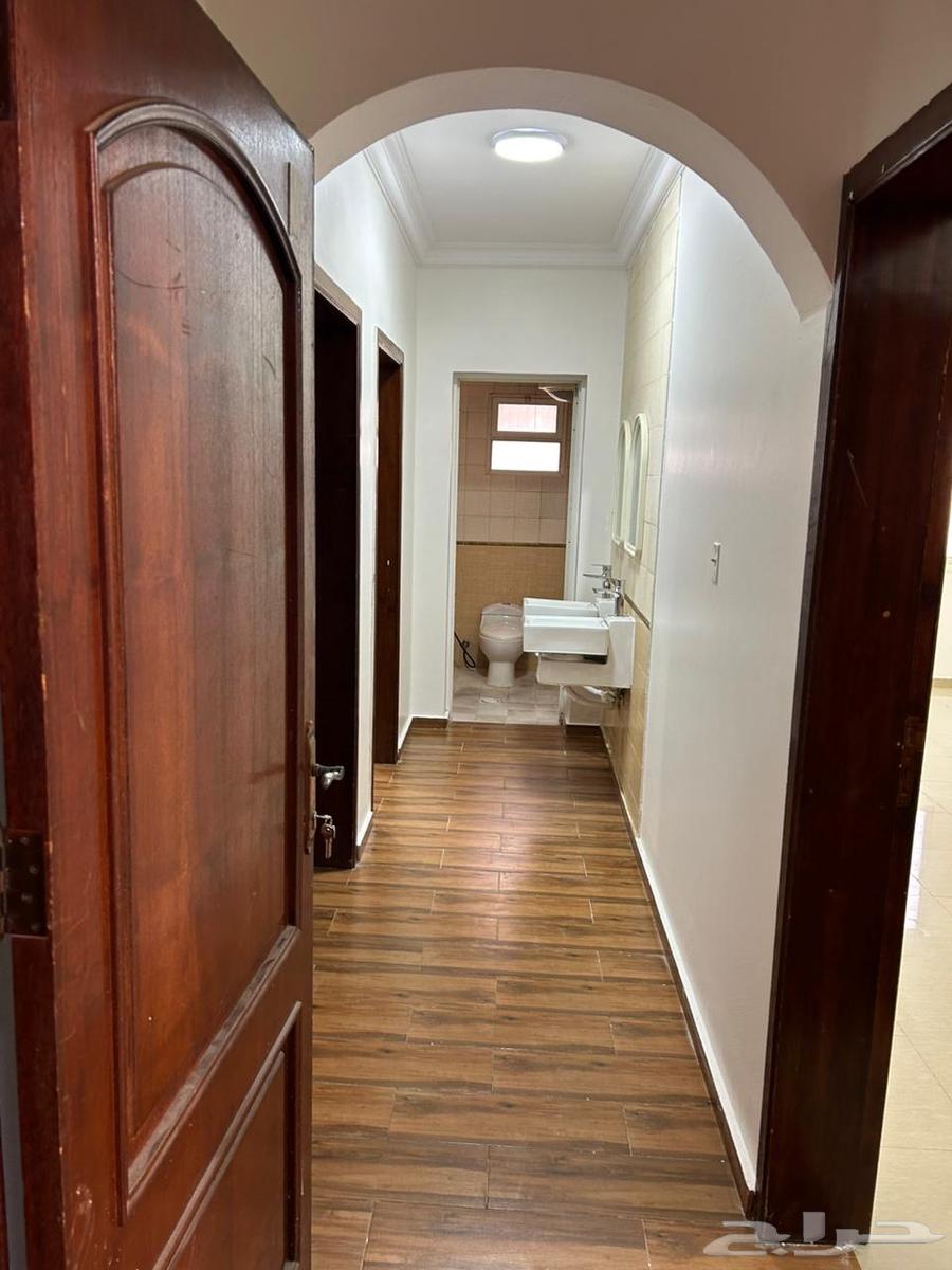 شقة 5 غرف في الخزامى 2