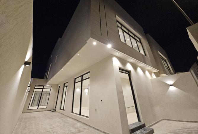 5 bedroom villa in King Faisal 2